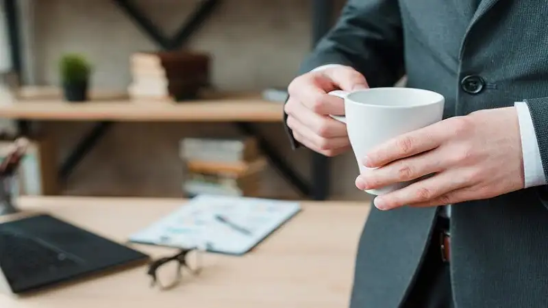 How to Launch a Coffee Mug Business in 2025